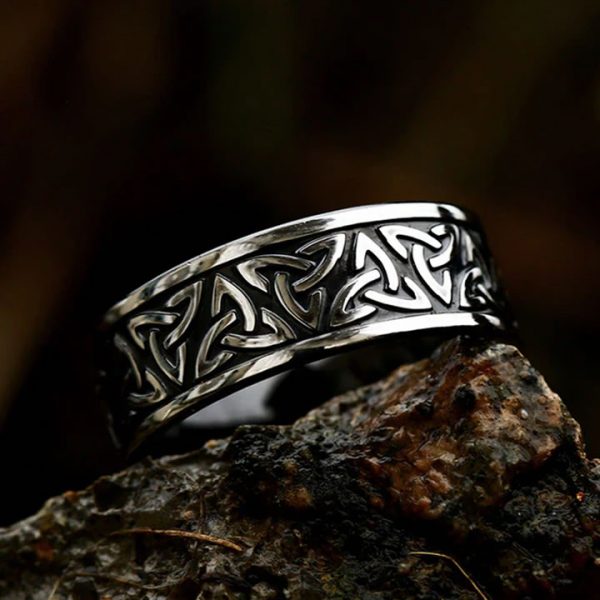 Viking Ring – Trinity Knot
