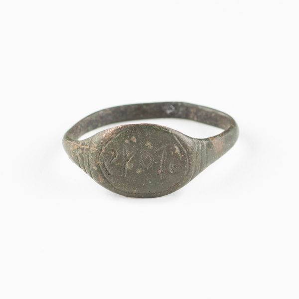 ​The Essex Lombardic Signet