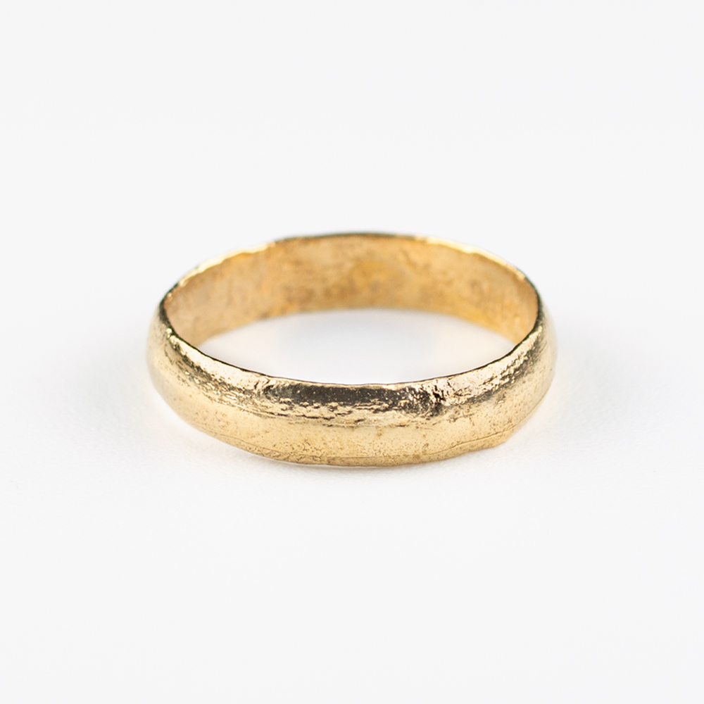 1000004587 1000004587